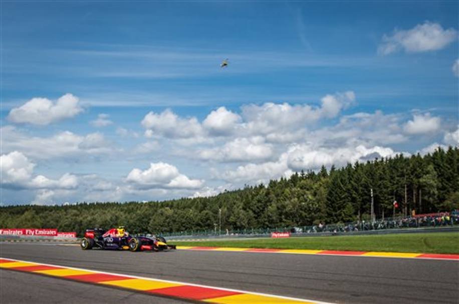 Il 24 agosto al Gran Premio del Belgio l’australiano Daniel Riccardo sfreccia sul circuito...(Ap)